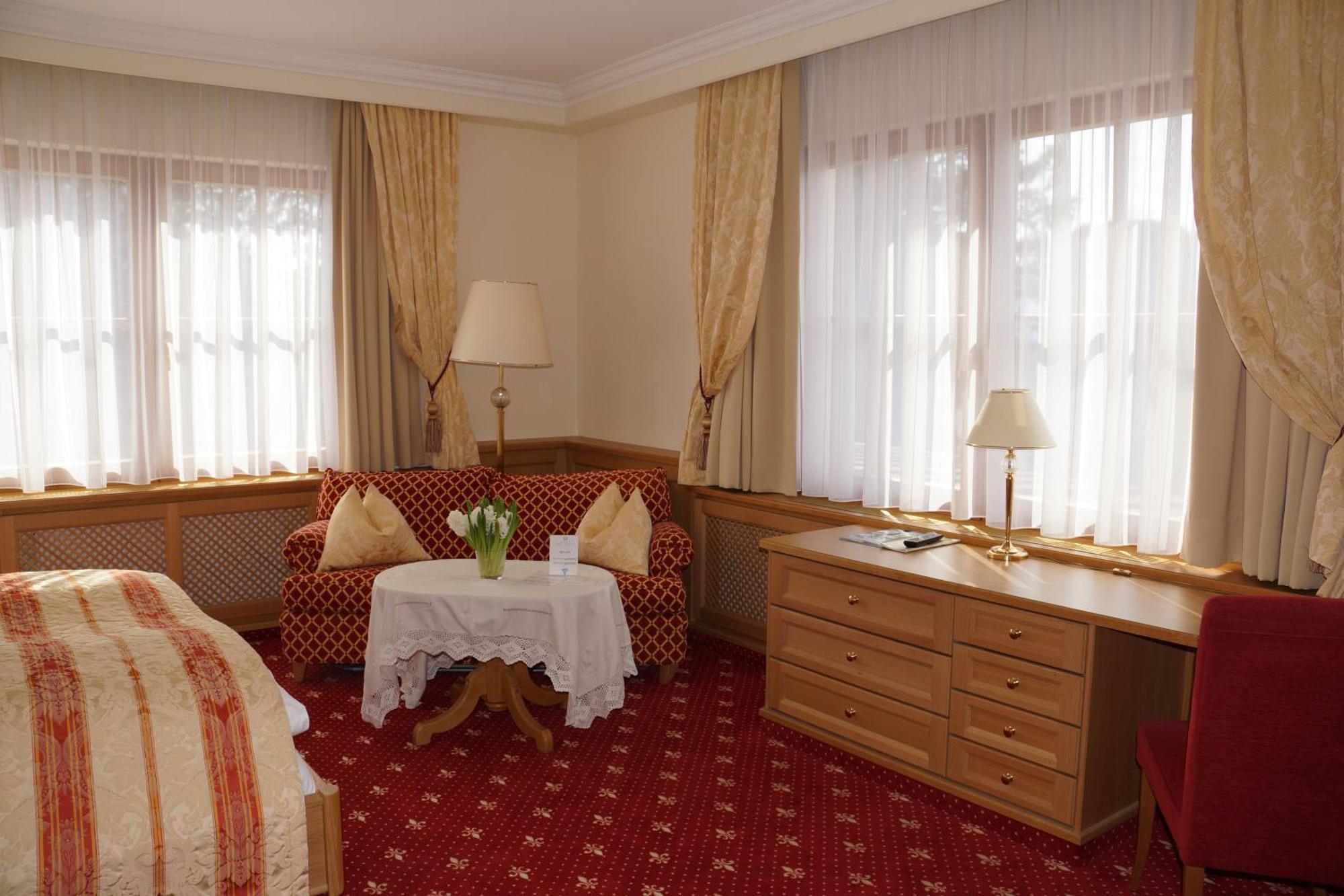 Gartenhotel Maria Theresia Hall in Tirol Quarto foto
